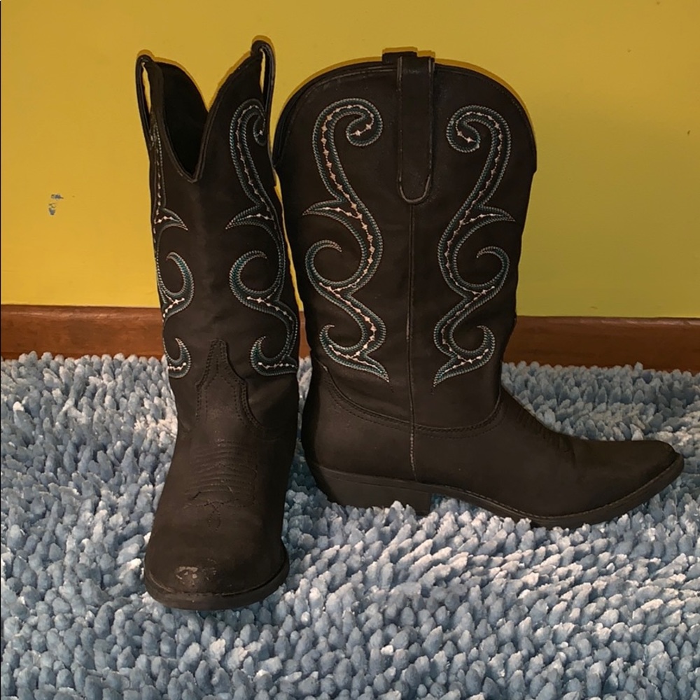 Country boots